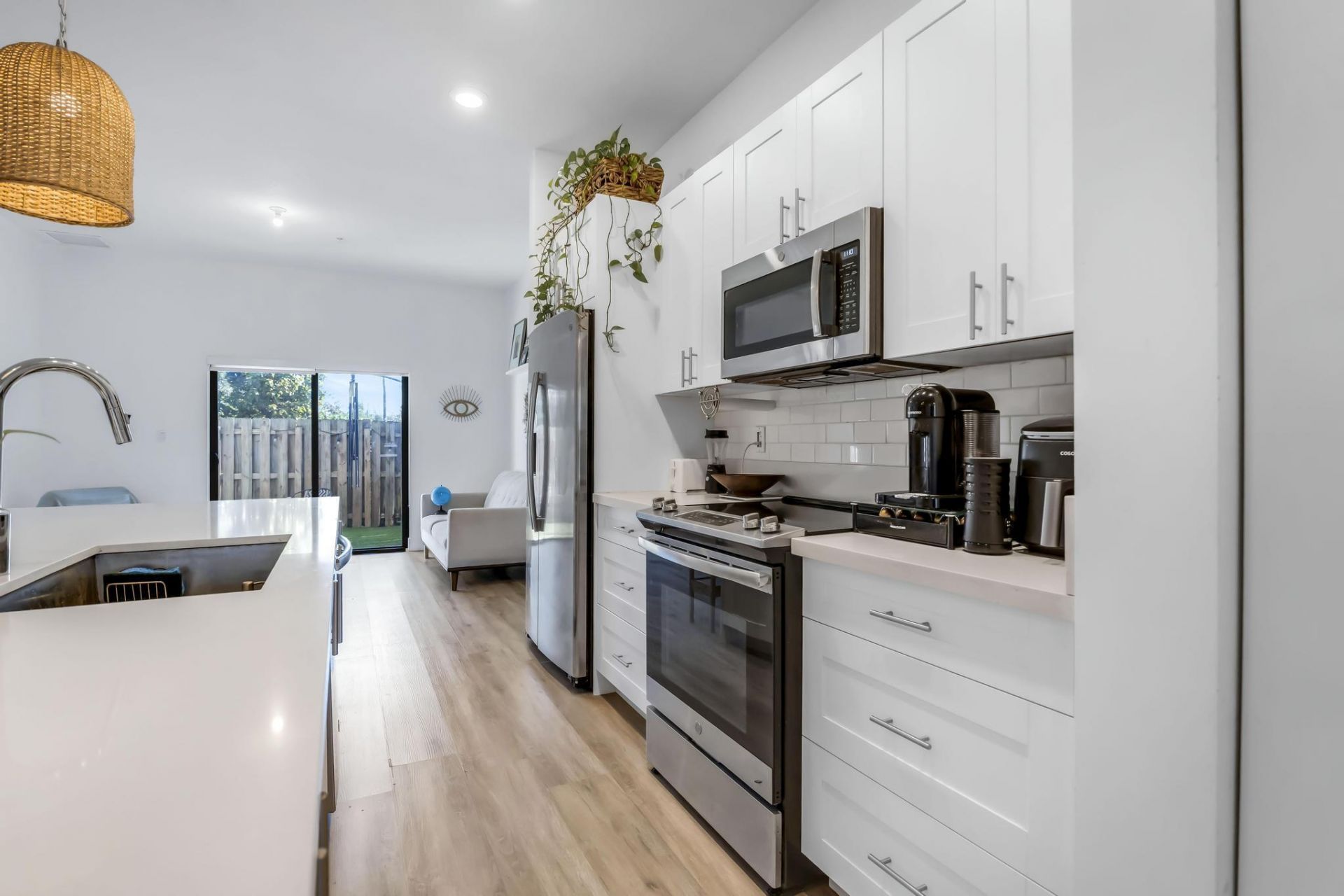 8015 NW 104th Avenue, Unit 6, Doral, FL 33178 Photo