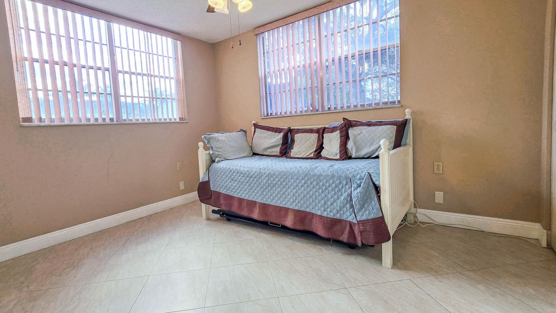 3140 Holiday Springs Boulevard, Unit 9-101, Margate, FL 33063 Photo