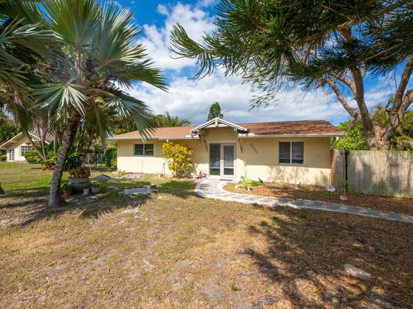 4605 Frances Drive, Delray Beach, FL 33445