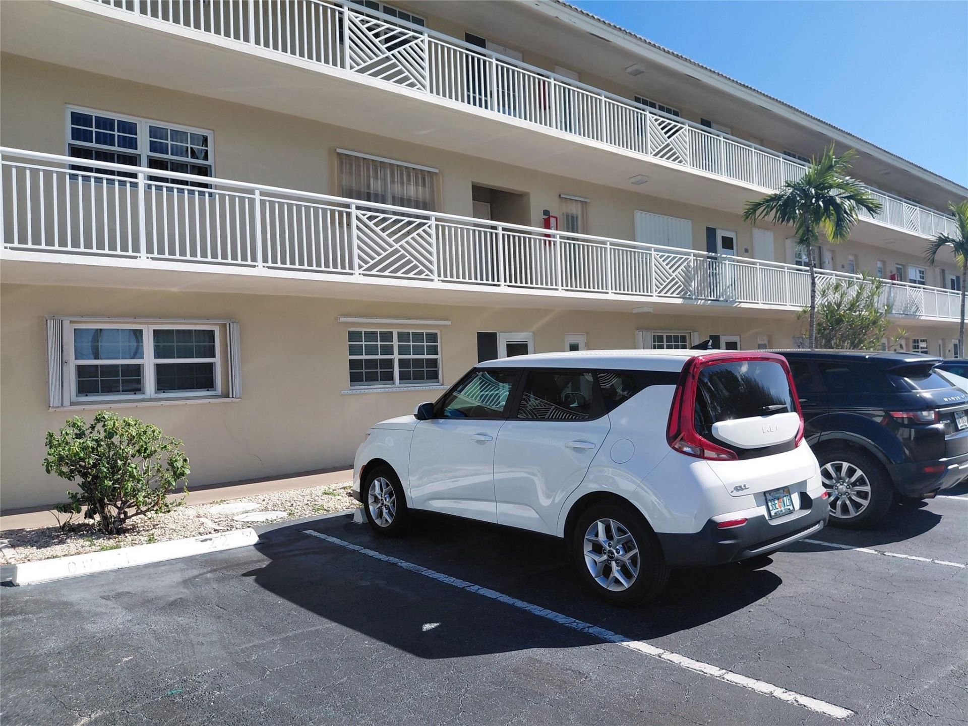 1951 NE 39th Street, Unit 127, Lighthouse Point, FL 33064 Photo