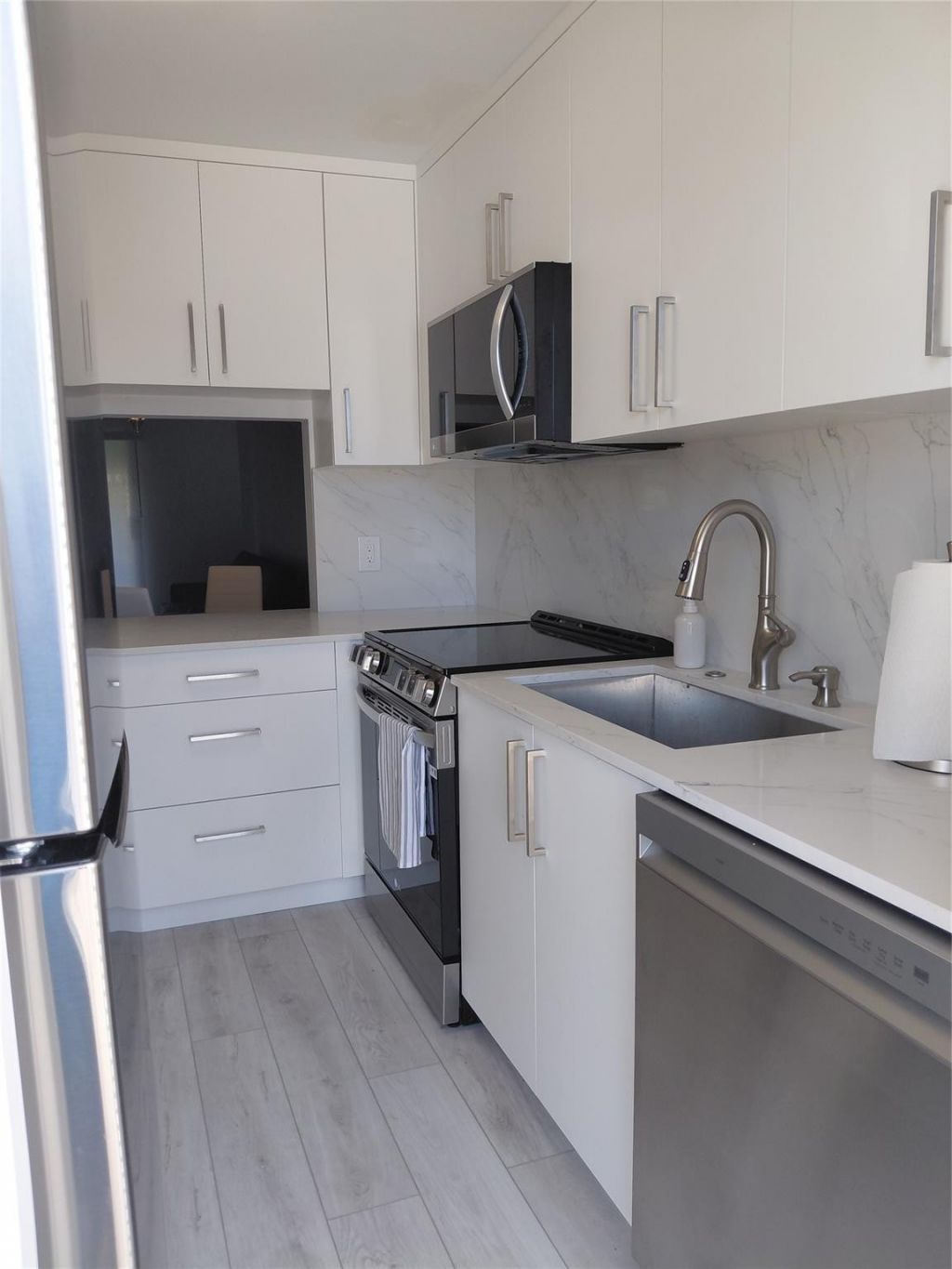 1951 NE 39th St, Unit 127, Lighthouse Point, FL 33064 Photo