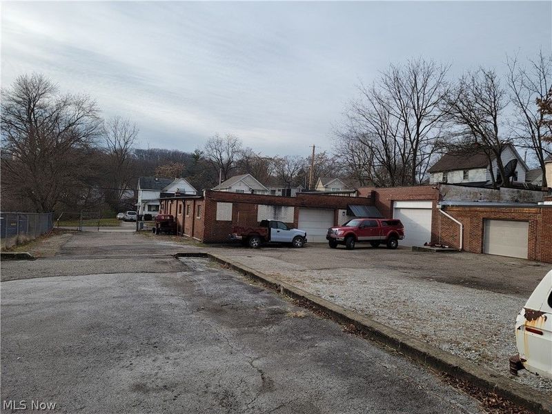 771 Moon Street, Akron, OH 44307 Photo 3