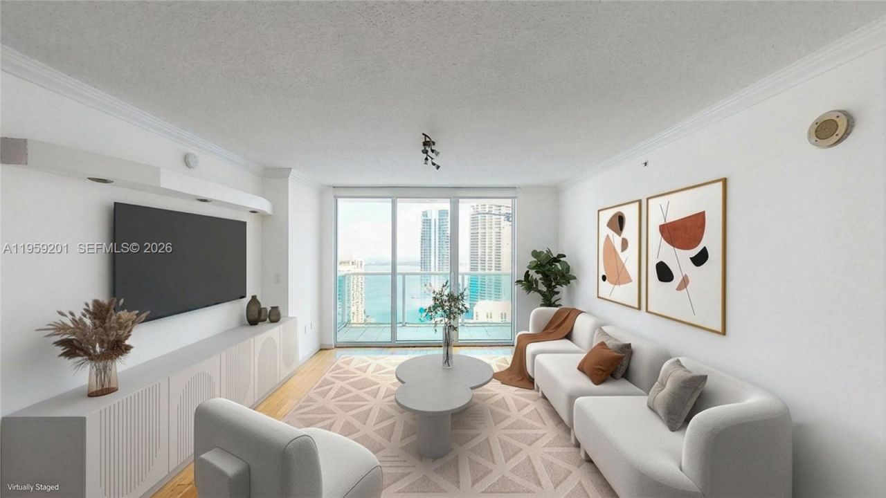 31 SE 5th St, Unit 2408, Miami, FL 33131 Photo