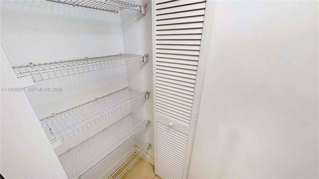 31 SE 5th St, Unit 2408, Miami, FL 33131 Photo