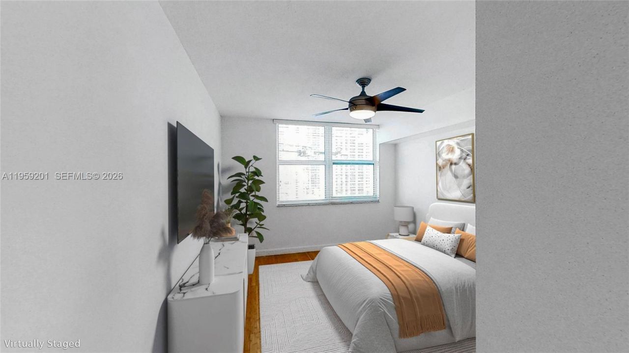 31 SE 5th St, Unit 2408, Miami, FL 33131 Photo