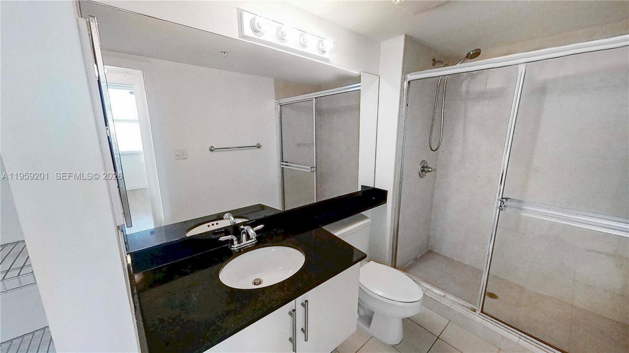 31 SE 5th St, Unit 2408, Miami, FL 33131 Photo