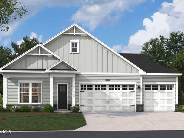 2031 Oakton Drive, Unit 8, Southport, NC 28461