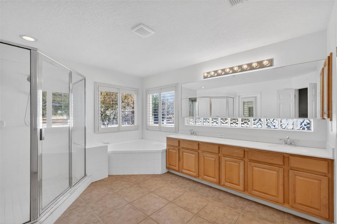 729 Strihal Loop, Oakland, FL 34787 Photo