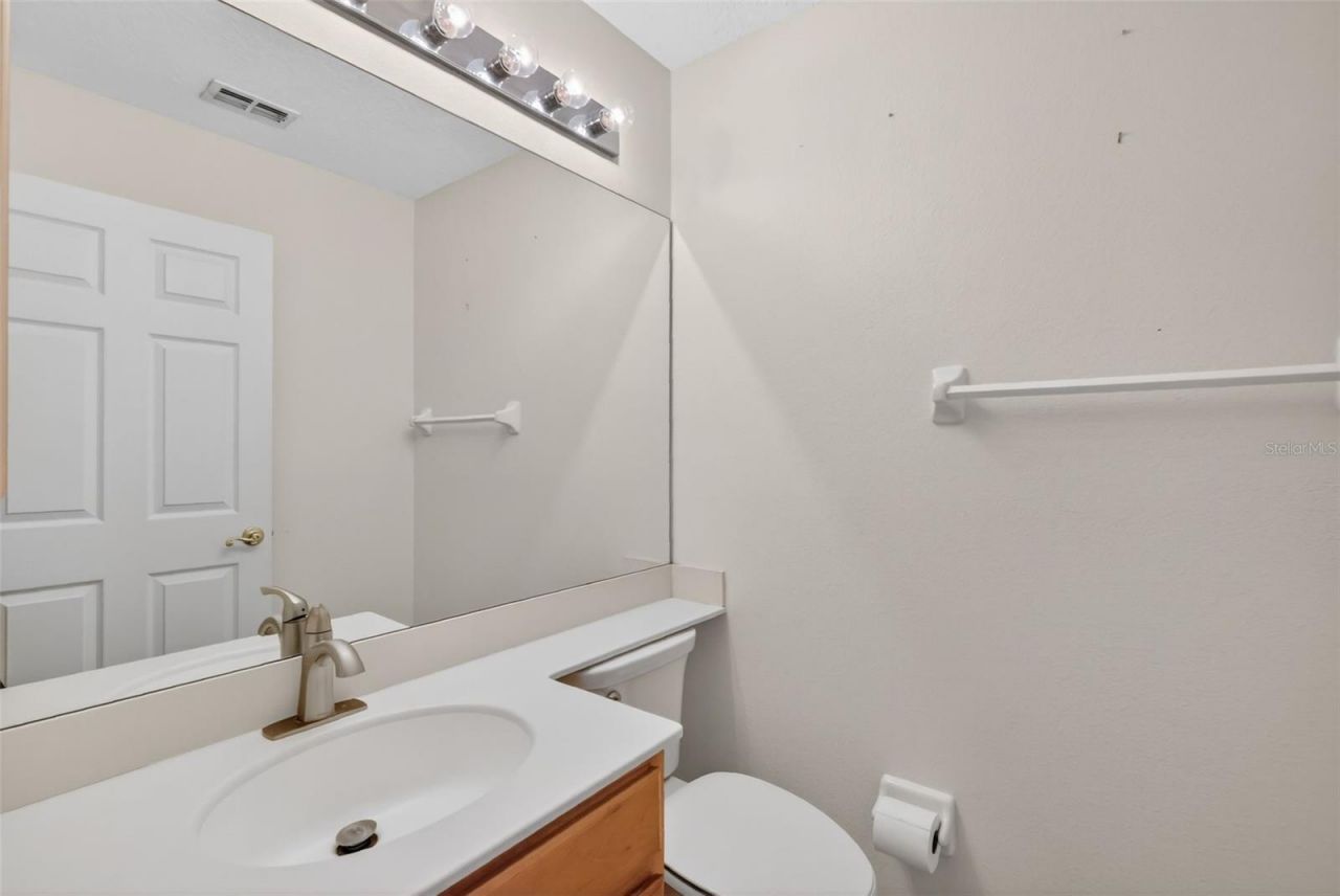 729 Strihal Loop, Oakland, FL 34787 Photo