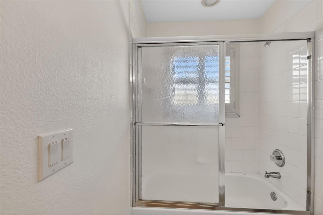 729 Strihal Loop, Oakland, FL 34787 Photo