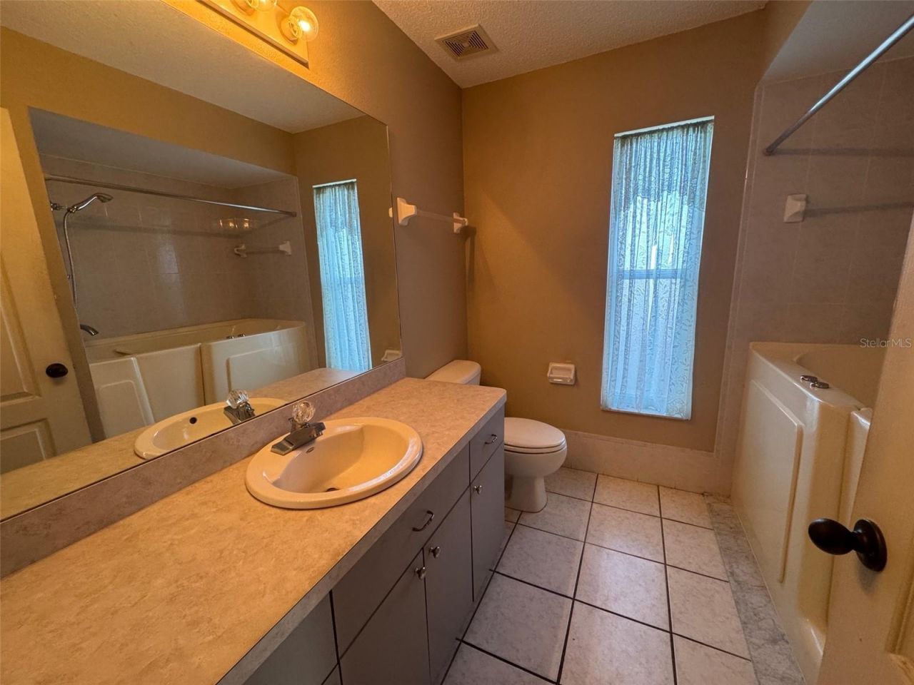 8424 E Zephyr Wing Court, Floral City, FL 34436 Photo