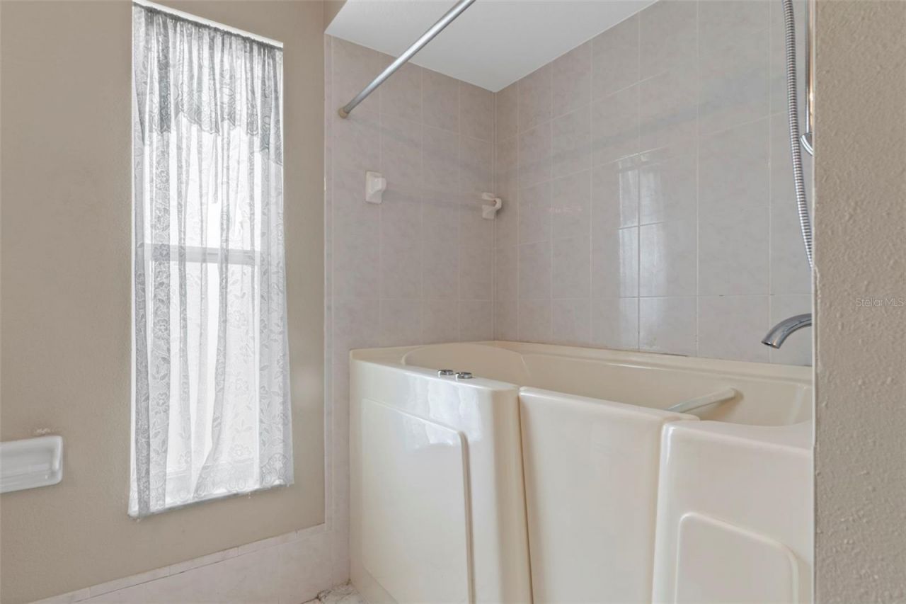8424 E Zephyr Wing Court, Floral City, FL 34436 Photo