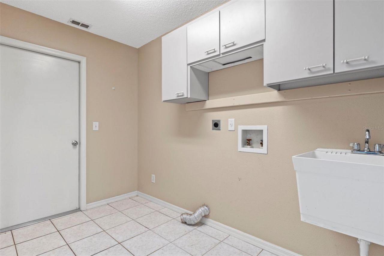 8424 E Zephyr Wing Court, Floral City, FL 34436 Photo