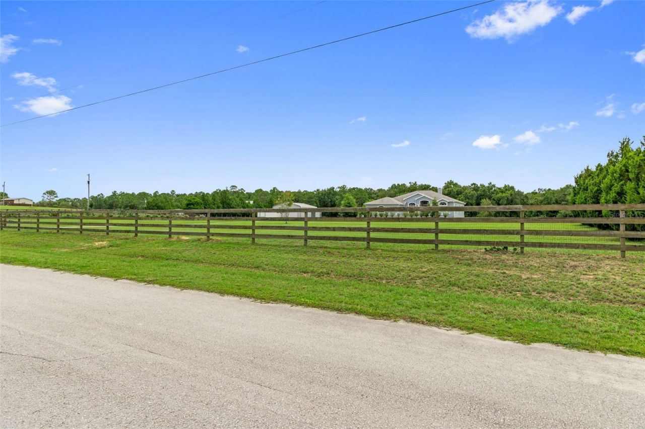 8424 E Zephyr Wing Court, Floral City, FL 34436 Photo