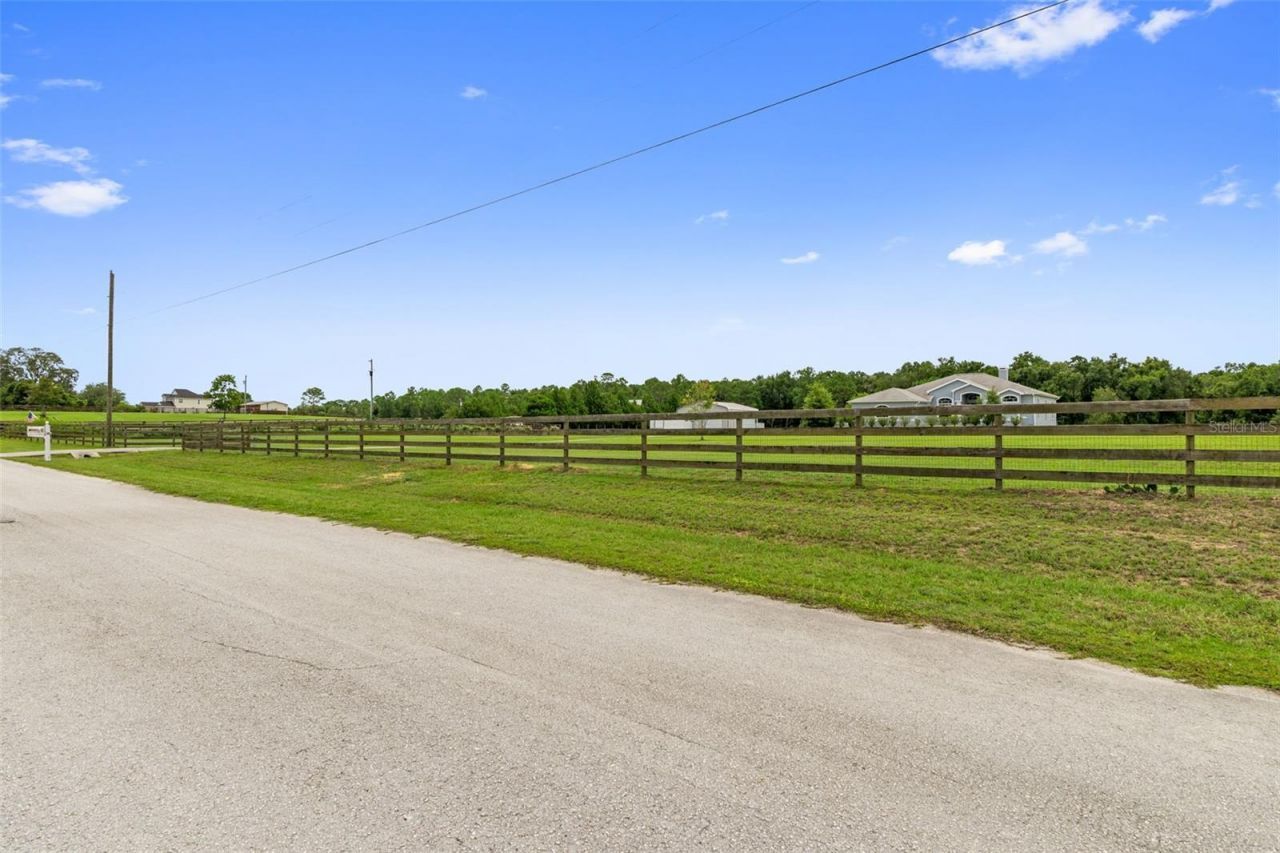 8424 E Zephyr Wing Court, Floral City, FL 34436 Photo