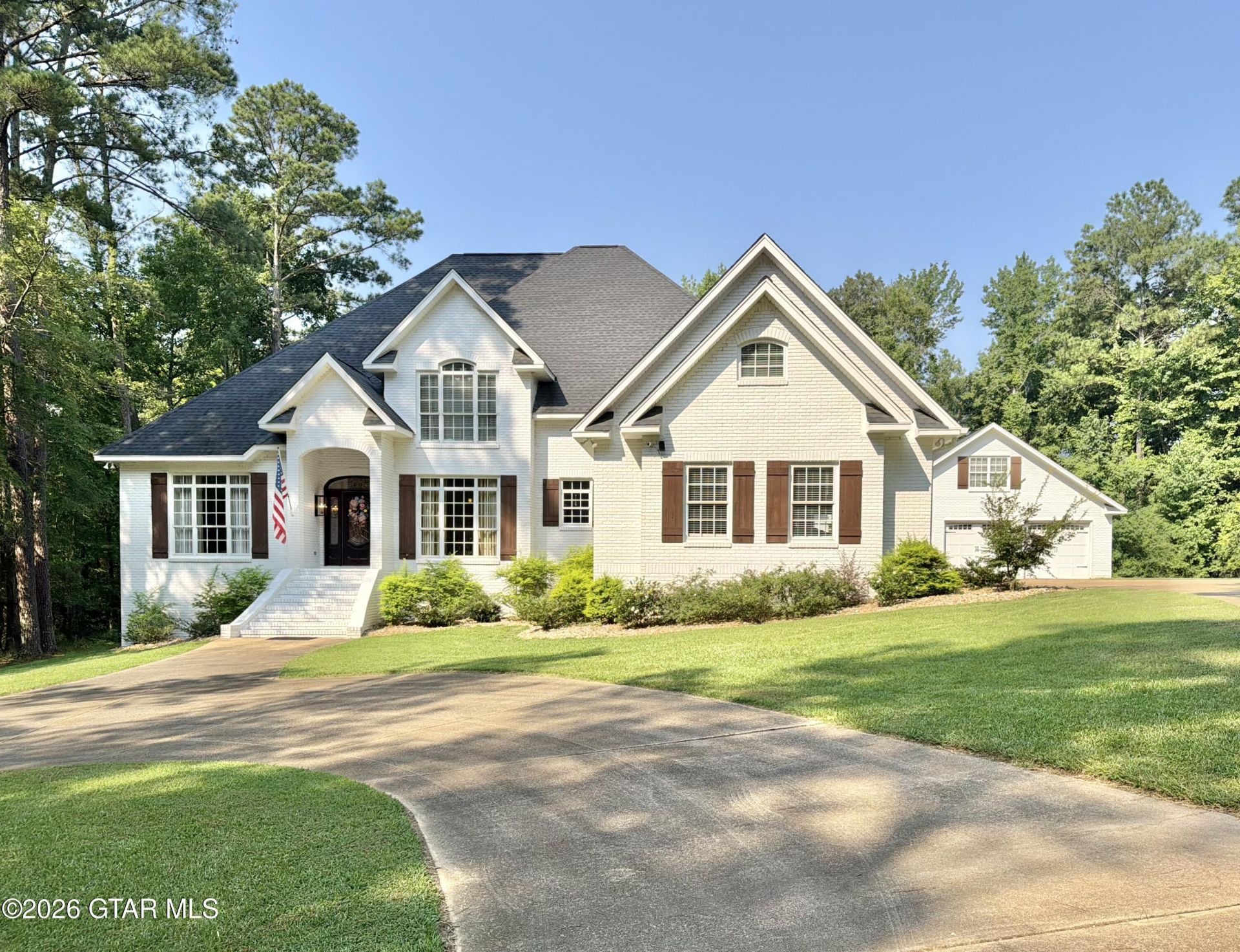 805 Timber Creek Drive, Columbus, MS 39702 Main Photo