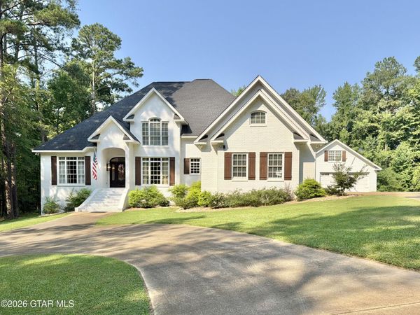 805 Timber Creek Drive, Columbus, MS 39702