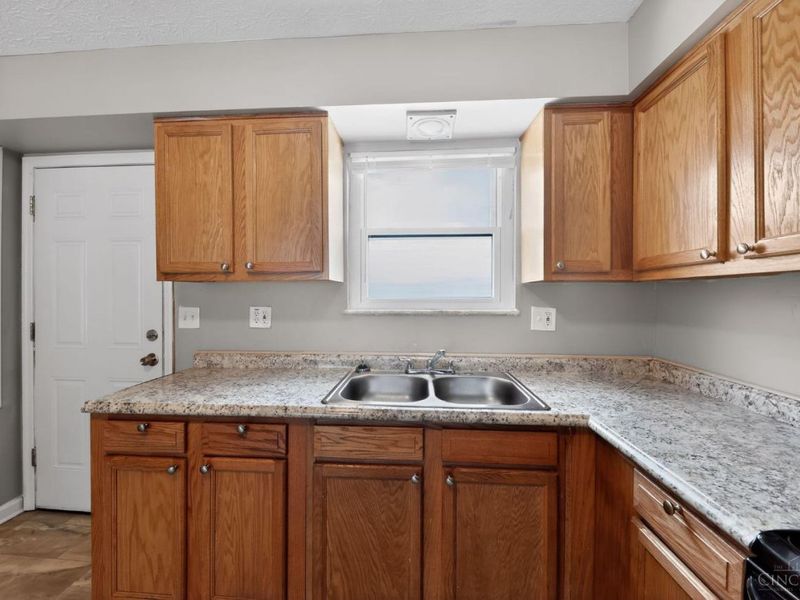 8949 Pippin Road, Colerain Township, OH 45251 Photo 16