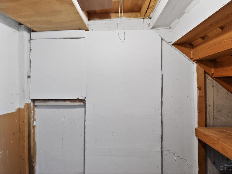 8949 Pippin Road, Colerain Township, OH 45251 Photo 23