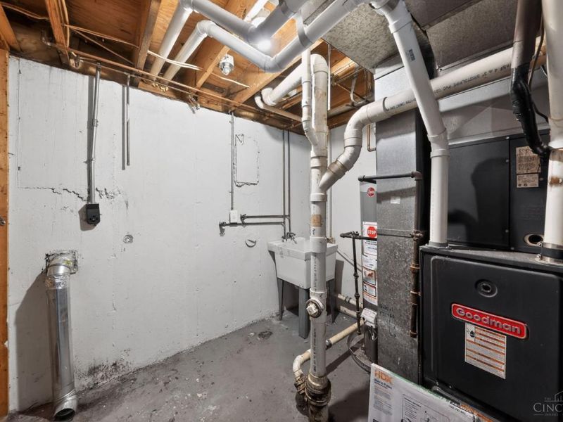 8949 Pippin Road, Colerain Township, OH 45251 Photo 27