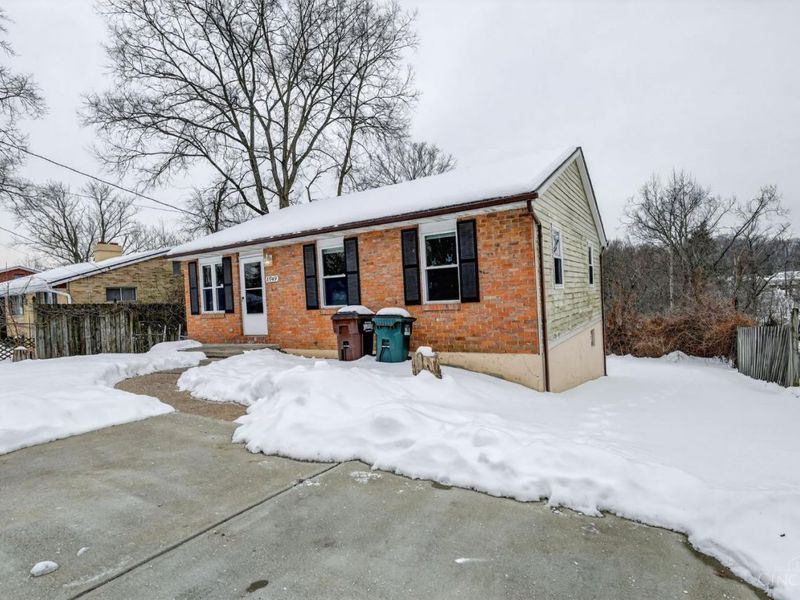 8949 Pippin Road, Colerain Township, OH 45251 Photo 3