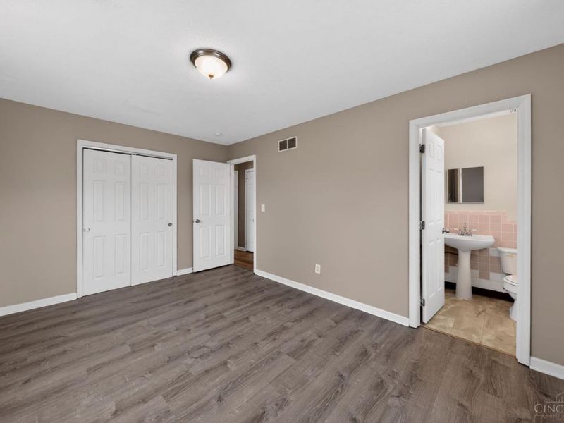 8949 Pippin Road, Colerain Township, OH 45251 Photo 4