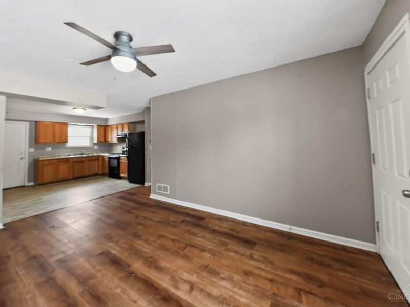 8949 Pippin Road, Colerain Township, OH 45251 Photo 9