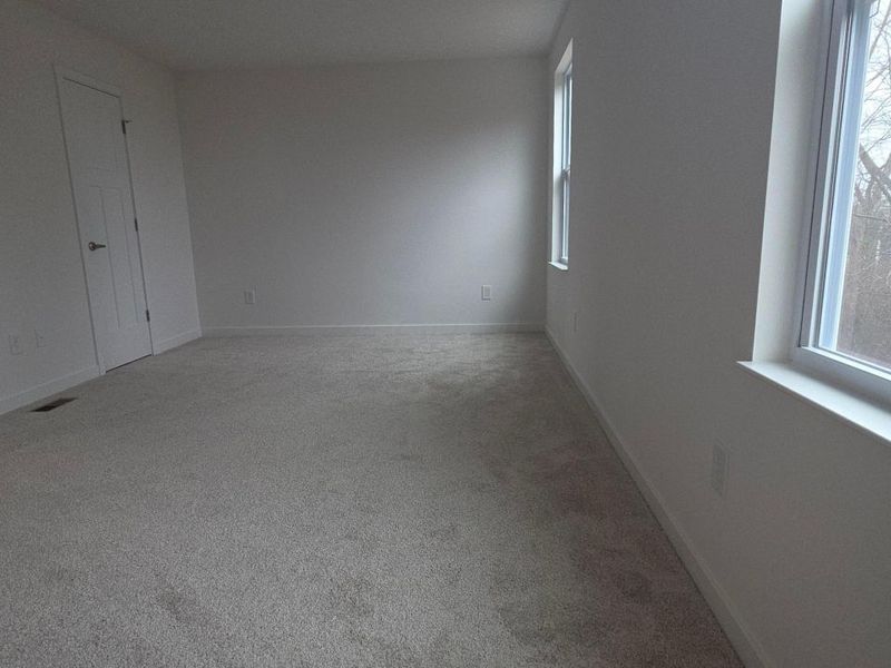 5976 Abernathy Lane, Columbus, OH 43232 Photo 6