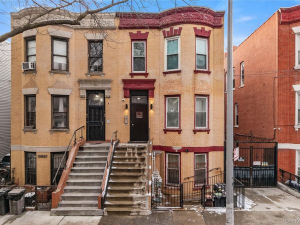 1047 Morris Avenue , Bronx, NY 10456