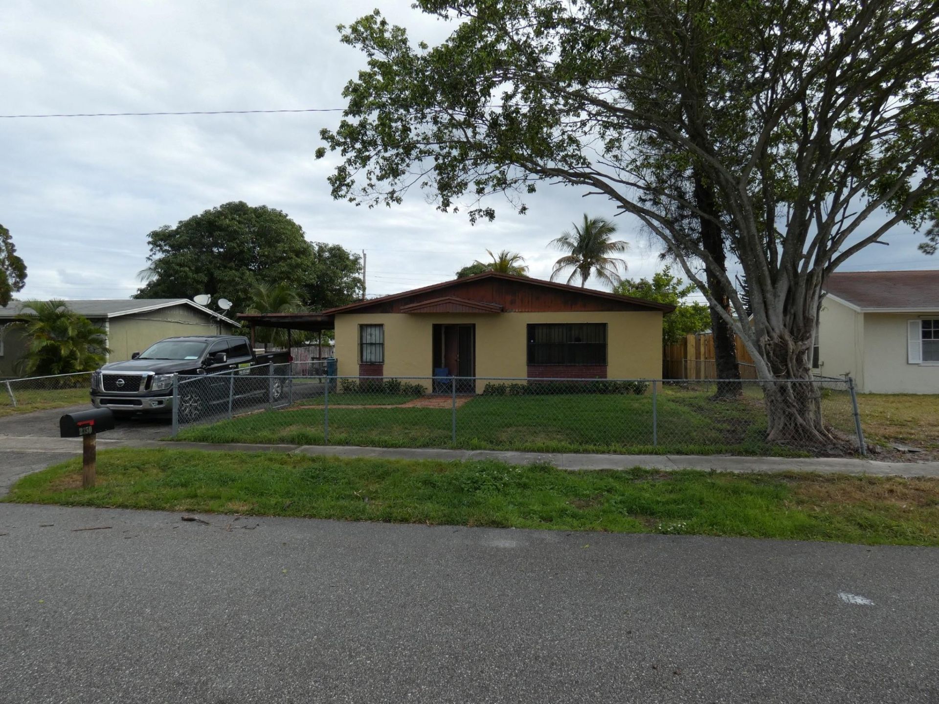2350 NW 1st St, Boynton Beach, FL 33435 Photo