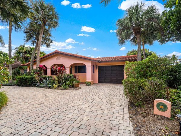 708 NW 6th Dr, Boca Raton, FL 33486