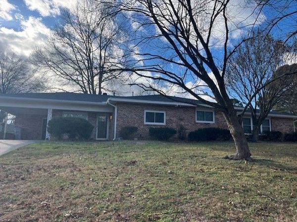 8787 Country Club Road, Rogers, AR 72756