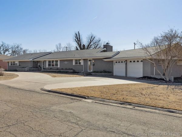 1107 E 8th Street, Cushing, OK 74023
