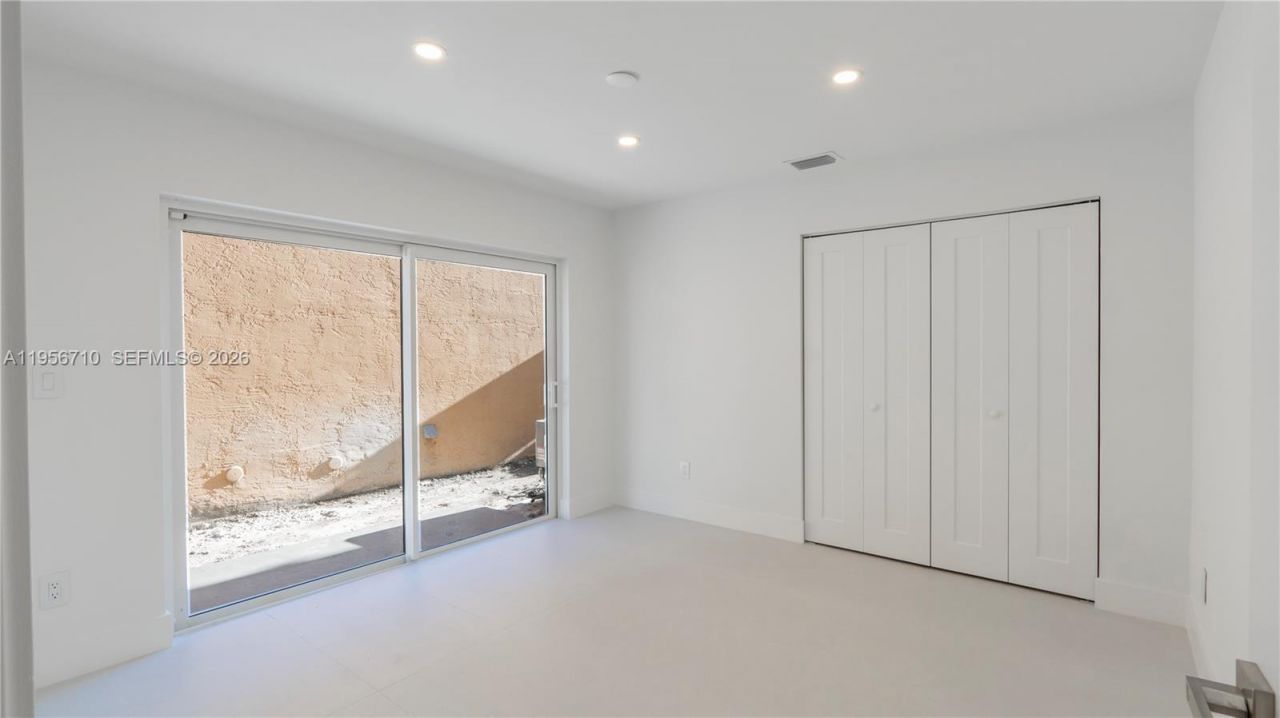 10831 SW 152nd Ct, Miami, FL 33196 Photo