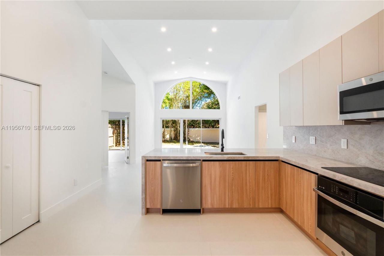 10831 SW 152nd Ct, Miami, FL 33196 Photo