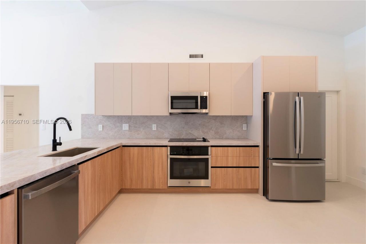 10831 SW 152nd Ct, Miami, FL 33196 Photo