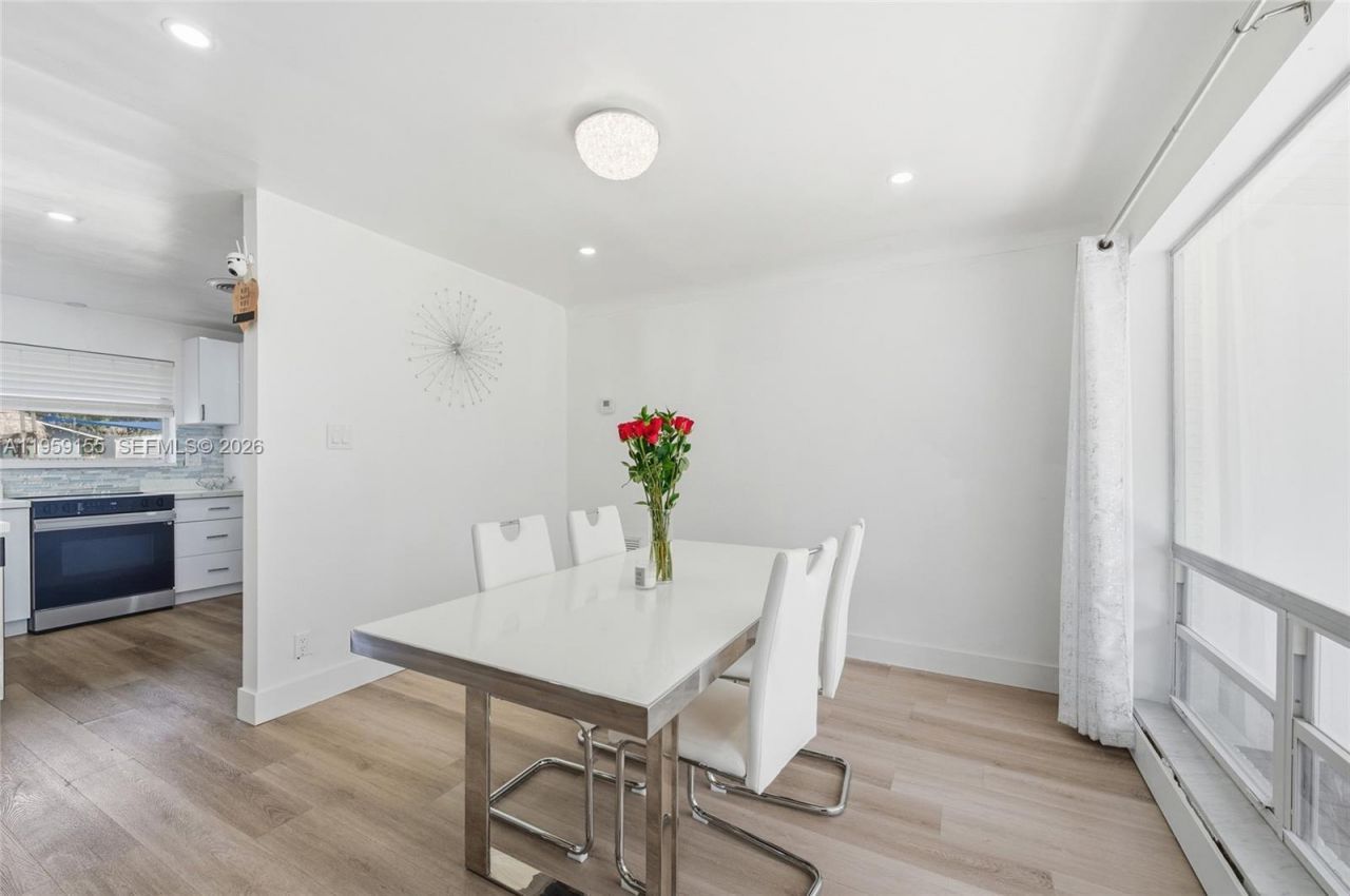 861 N Bel Air Dr, Plantation, FL 33317 Photo