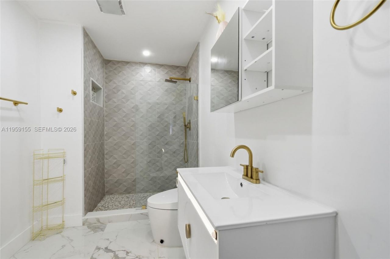 861 N Bel Air Dr, Plantation, FL 33317 Photo