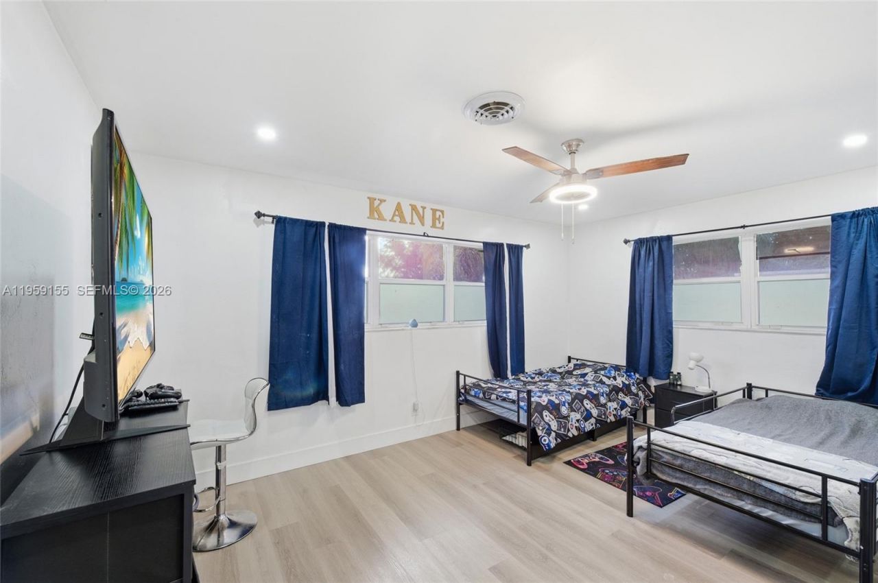 861 N Bel Air Dr, Plantation, FL 33317 Photo