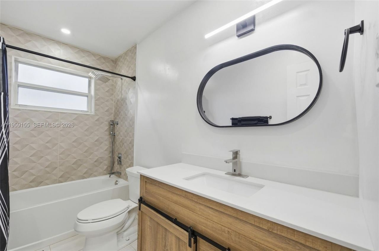 861 N Bel Air Dr, Plantation, FL 33317 Photo