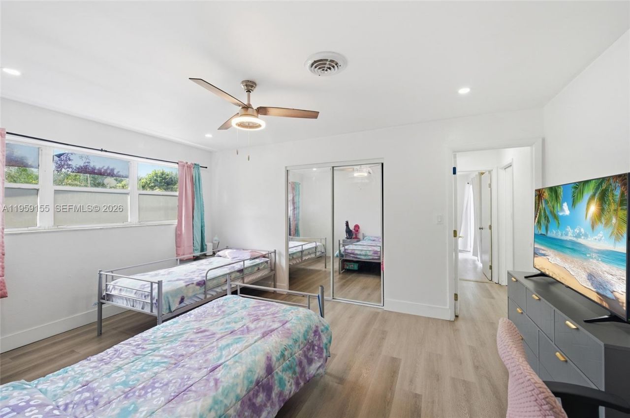 861 N Bel Air Dr, Plantation, FL 33317 Photo