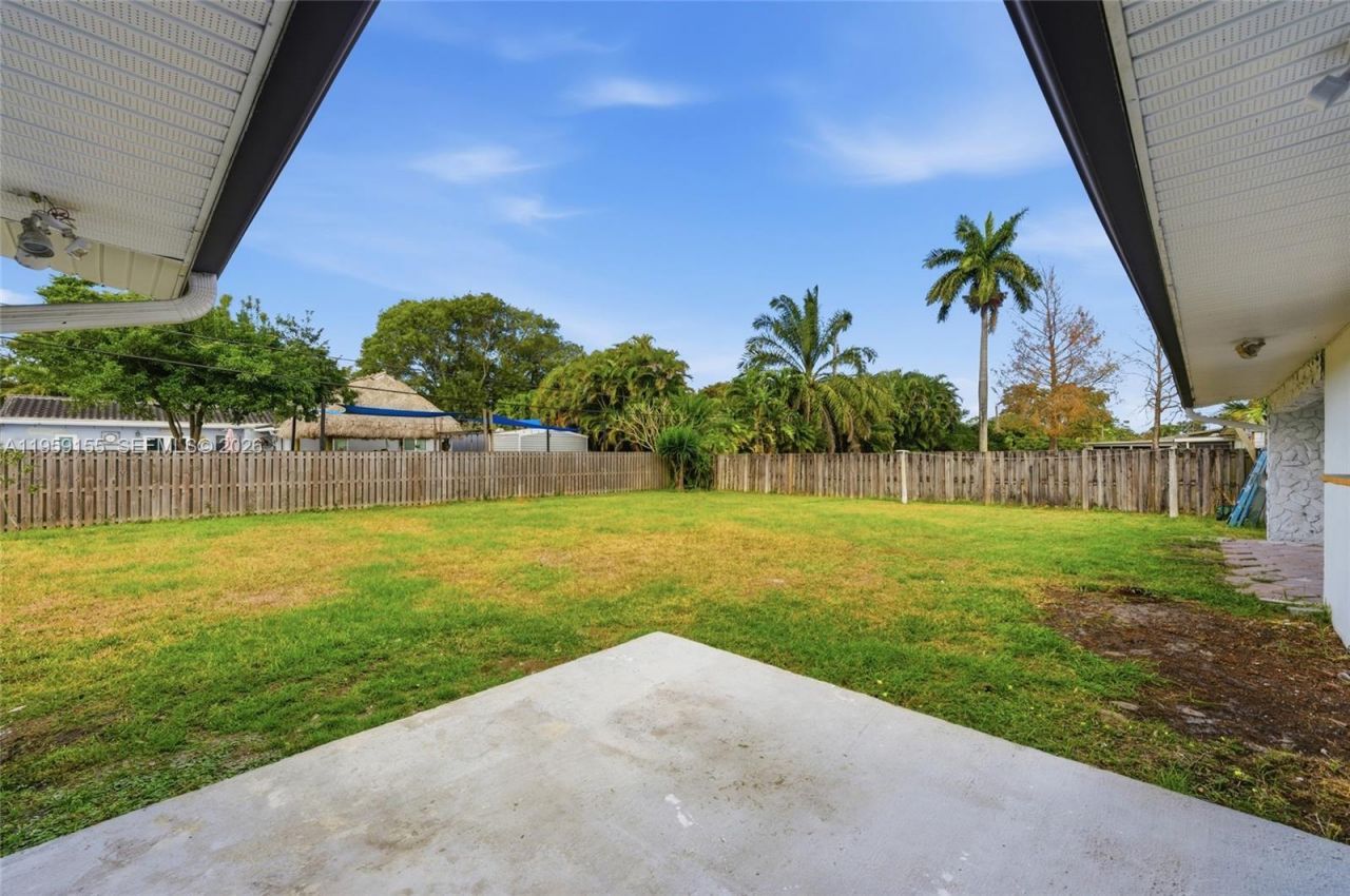 861 N Bel Air Dr, Plantation, FL 33317 Photo