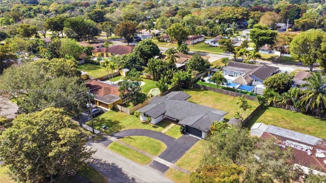 861 N Bel Air Dr, Plantation, FL 33317 Photo