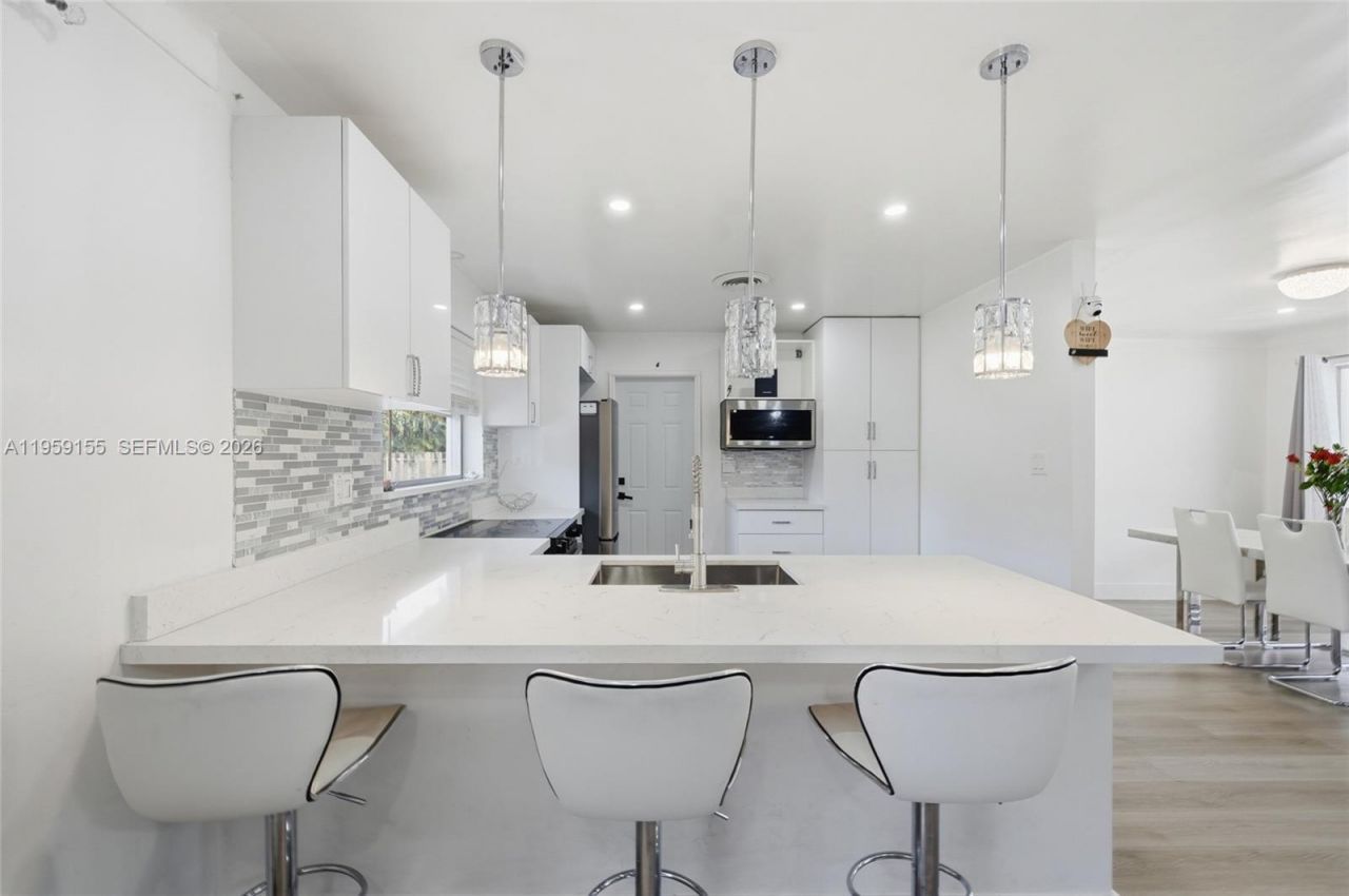 861 N Bel Air Dr, Plantation, FL 33317 Photo