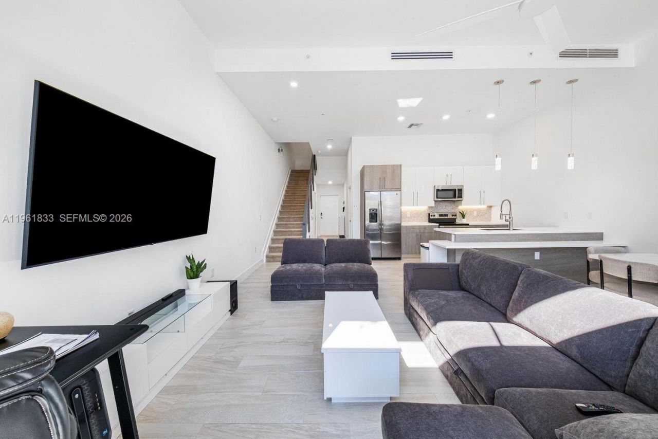 4480 NW 8th Pl, Plantation, FL 33317 Photo