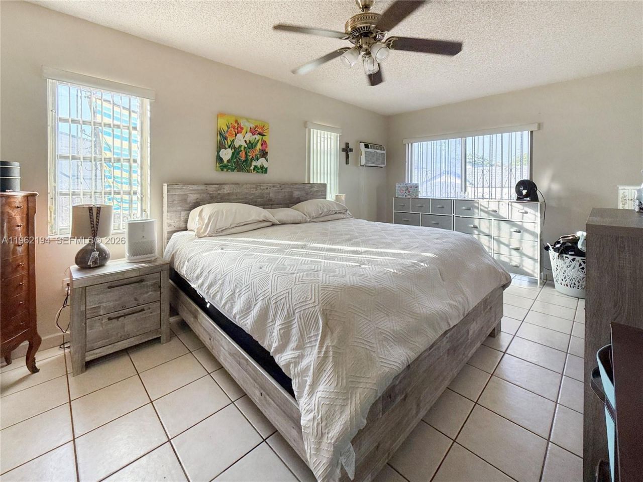 8891 SW 28th St, Miami, FL 33165 Photo