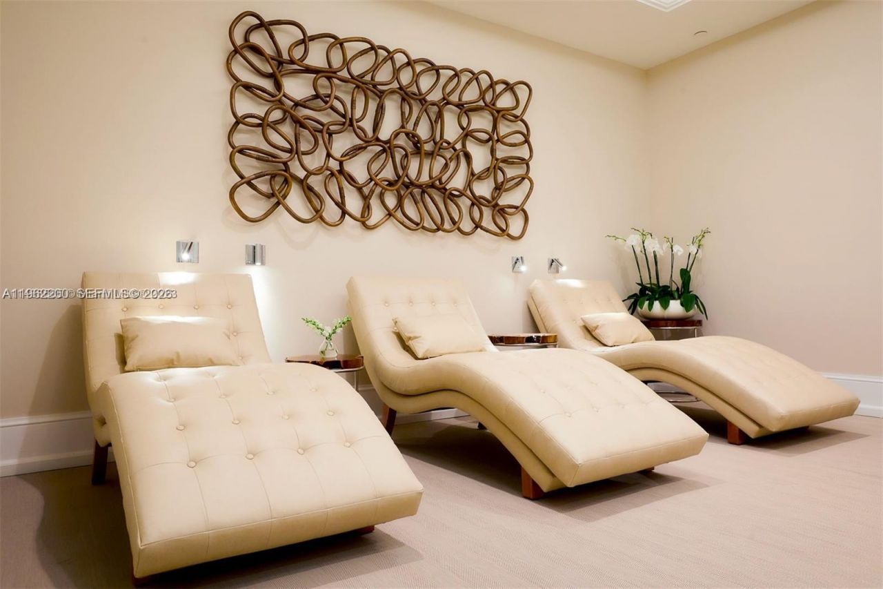 765 Crandon Blvd, Unit PH-4, Key Biscayne, FL 33149 Photo