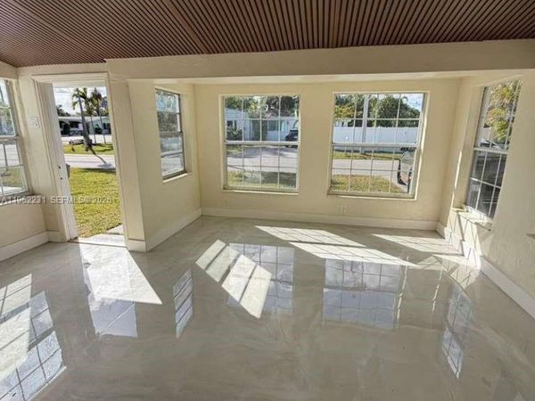 1621 S 16th Ave , Hollywood, FL 33020