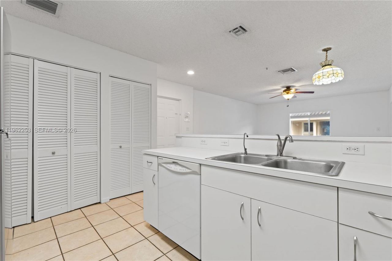 10111 W Atlantic Blvd, Unit C3, Coral Springs, FL 33071 Photo