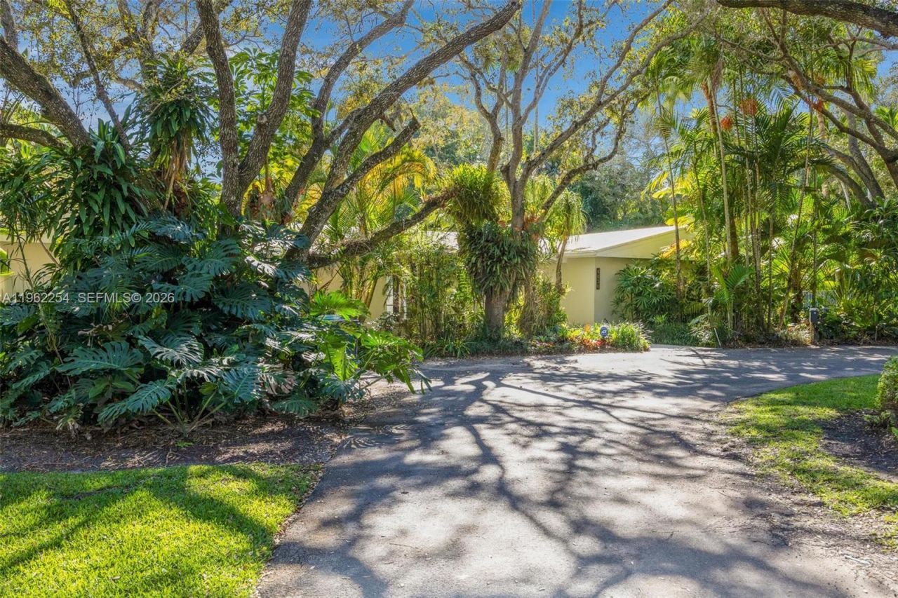 6630 SW 102nd St, Unit 6630, Pinecrest, FL 33156 Photo